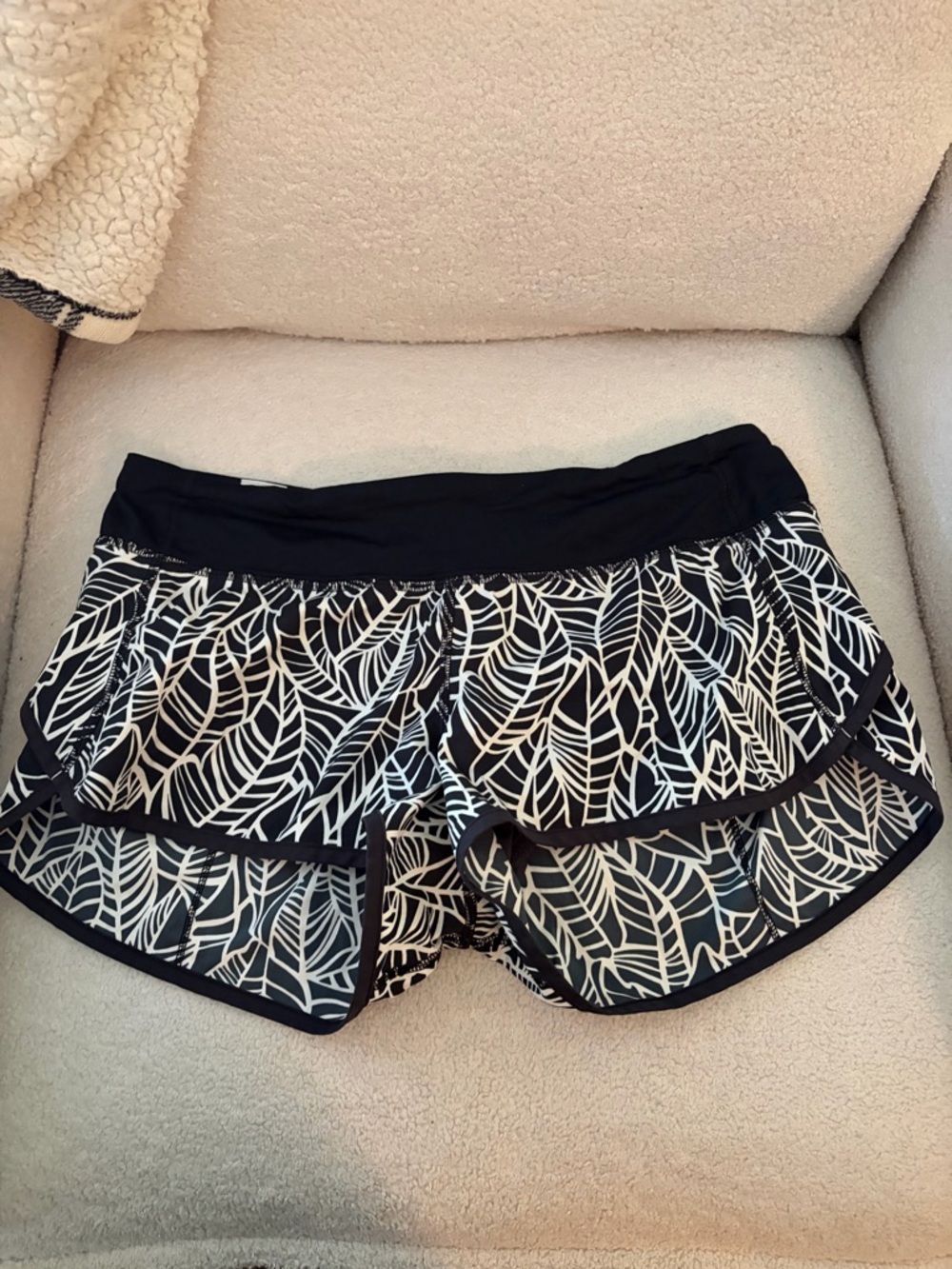 lululemon athletica Black & White Leaf-Print Layered Running Shorts
